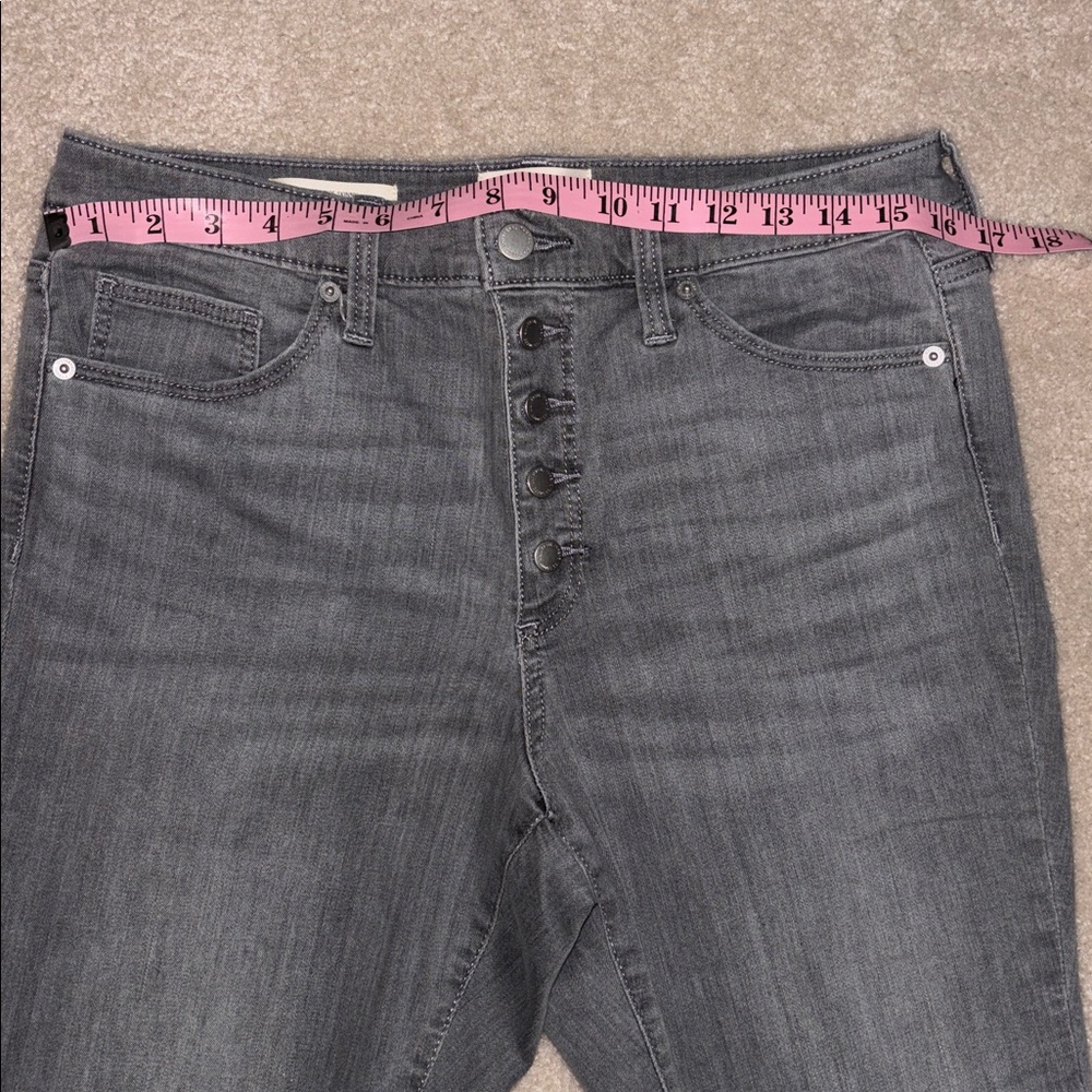Universal Thread gray denim button up Skinny Jeans - image 6